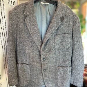Vintage 1970’s USA Tailored Sports Coat Wool Tweed with Leather Elbow Patches